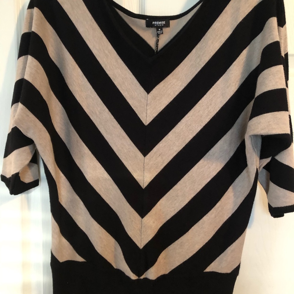 Herringbone V-neck Sweater